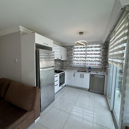 B Unique Twins Apartment Kyrenia  Eksteriør billede