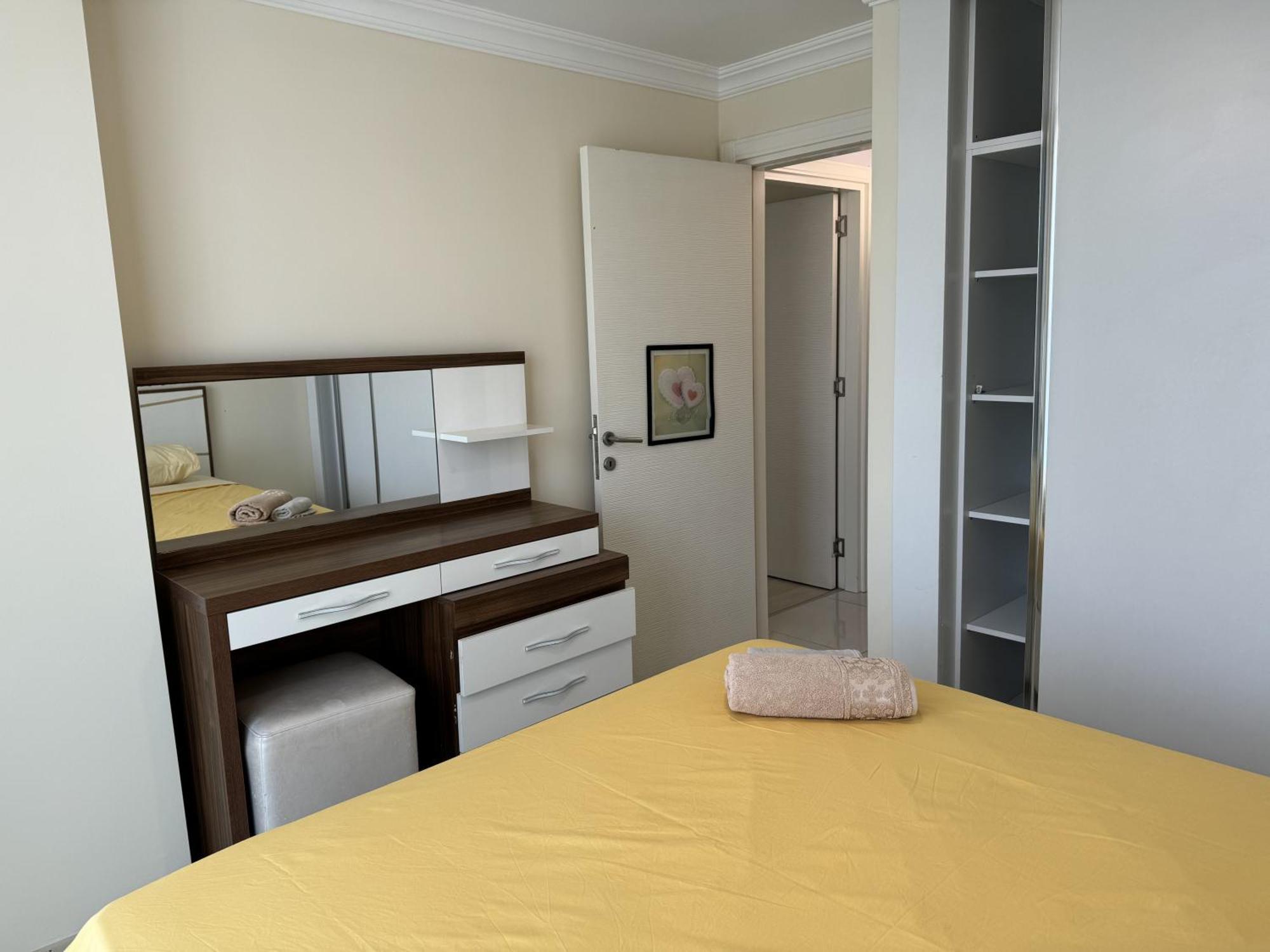 B Unique Twins Apartment Kyrenia  Eksteriør billede